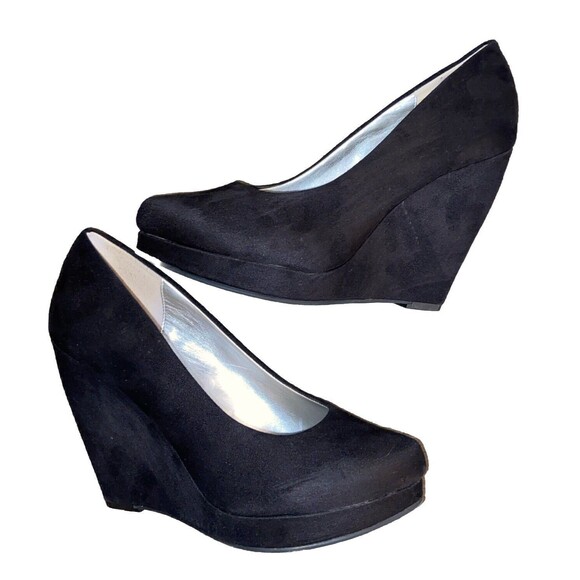 X-APPEAL Licorice Style Black Close Point Toe Hidden Heel Wedge Woman's size 9 - Picture 2 of 16
